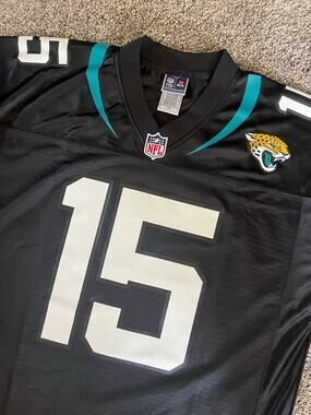 Pro Line NFL Jacksonville Jaguars #15 Minshew II Game Jersey Large (NWT)